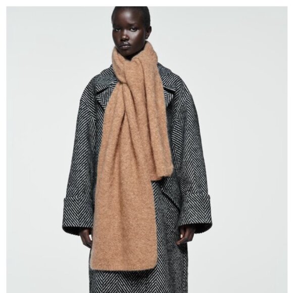 Zara Camel Scarf - Picture 1 of 3